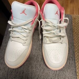 Jordan Women's Shoes in White and Pink